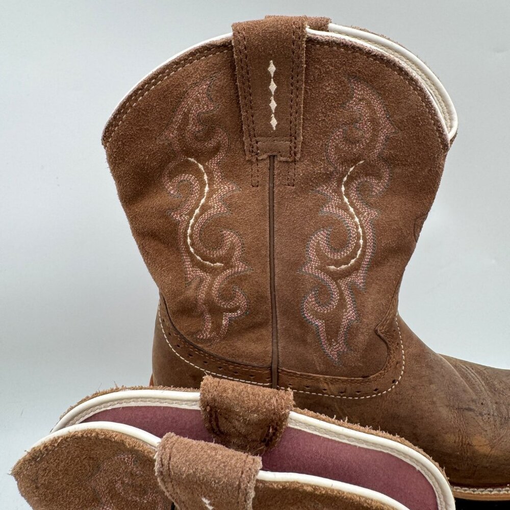 Ariat Women's Fatbaby Heritage Dapper Western Boots are identified by the style - Picture 7 of 16